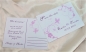 Moderne Save-the-date-Karte mit floralem Motiv und Schmetterlingen 