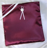 Edle Schutztasche aus Satin in Bordeaux f�r B�cher bis 21x23 cm