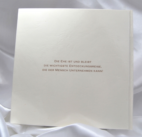 Hochzeitsgästebuch mit Spruch auf der Buchrückseite