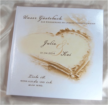 Gästebuch zur Hochzeit mit Herz im Sand Weiß Hellbraun Cappuccino